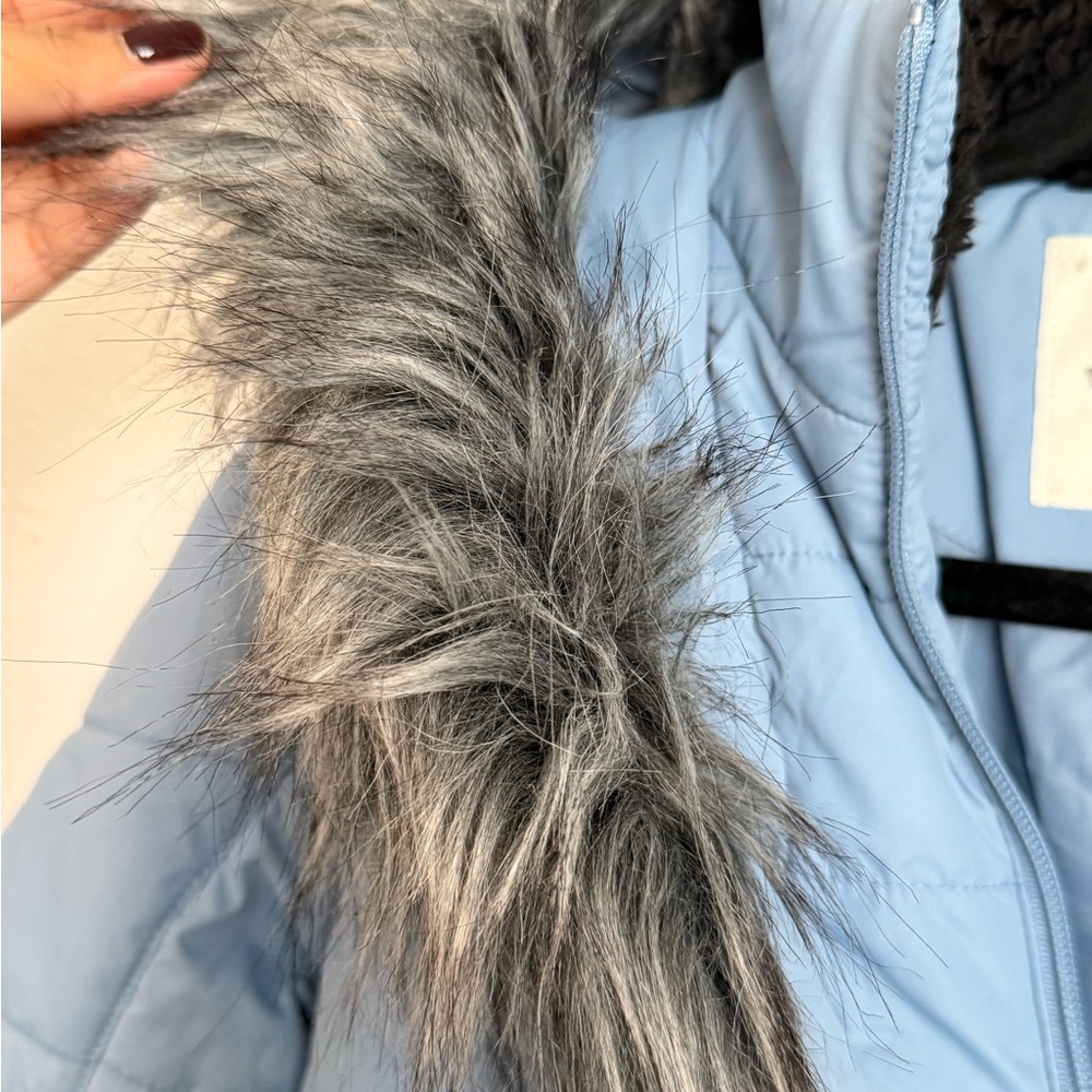 Maralyn & Me Women’s Blue Quilted Puffer Jacket XS Faux Fur Hood Belted NWT - Picture 7 of 16